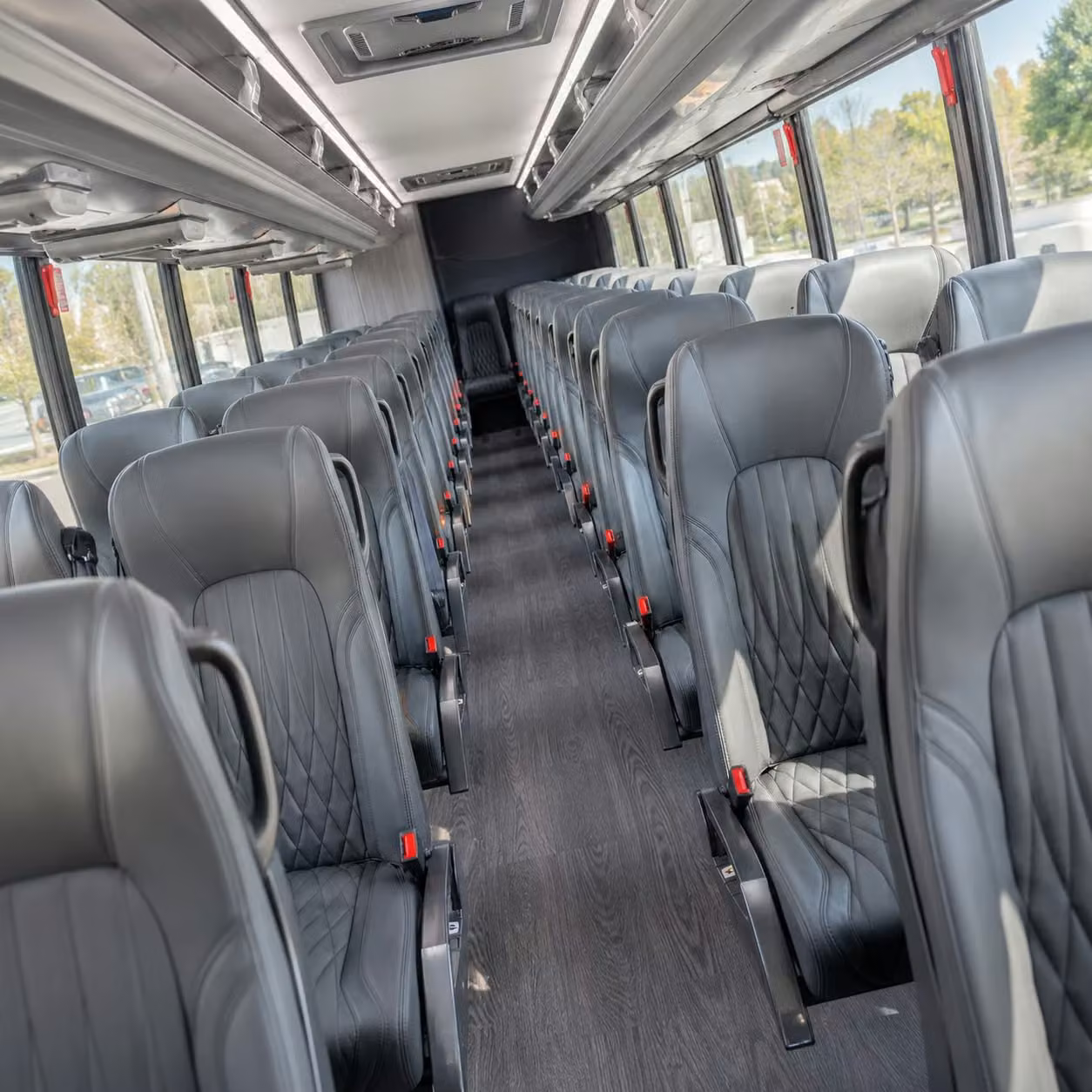 deltona 28 passenger minibus rental