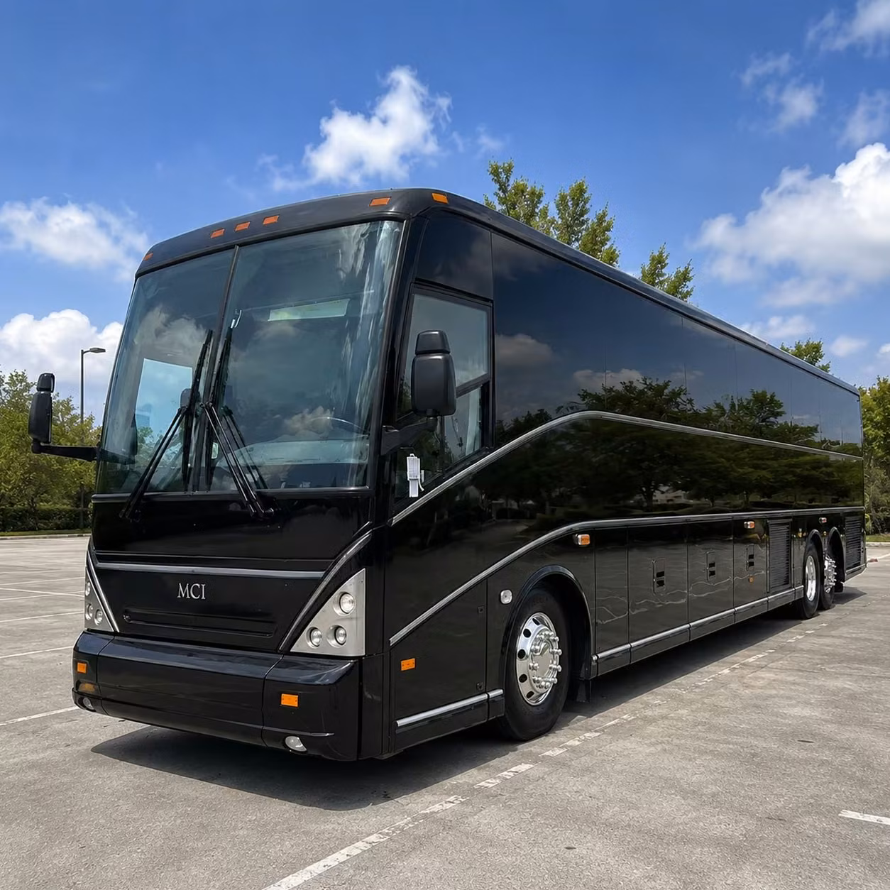 deltona wedding shuttle bus rentals that keep your guests on time